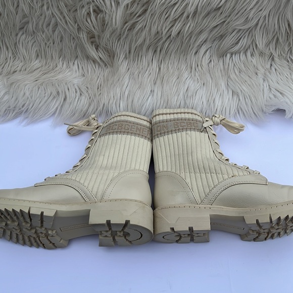 BCBGENERATION Women’s Tassie Fashion Boot SZ 6M NWOT - Picture 15 of 16